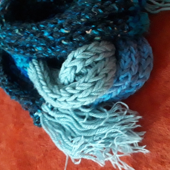 ⭐ARTISAN⭐New handcrafted wool scarf - Picture 2 of 4